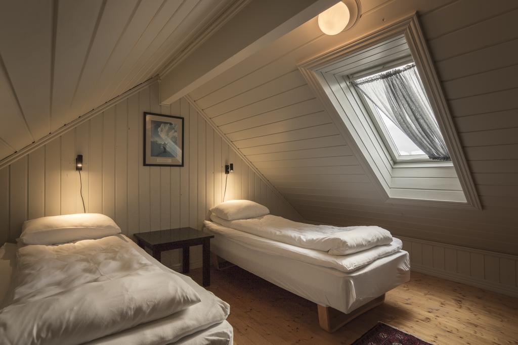 Haholmen - By Classic Norway Hotels Karvag Экстерьер фото